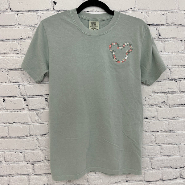 Floral Mouse on Bay Tee