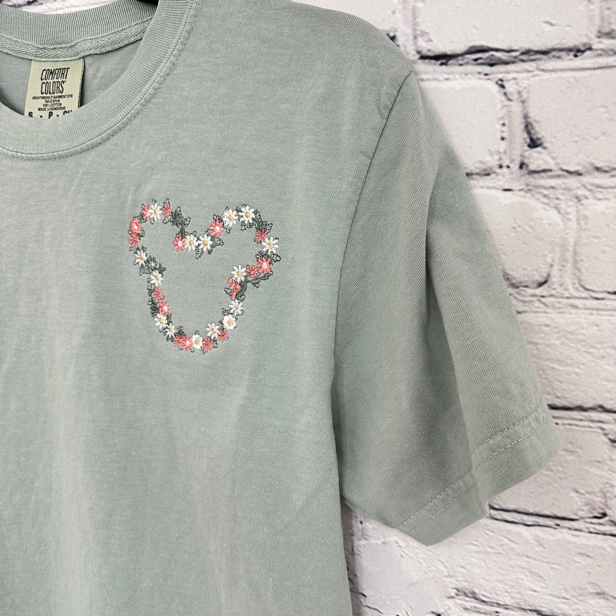 Floral Mouse on Bay Tee PREORDER – Blair Lamb Design